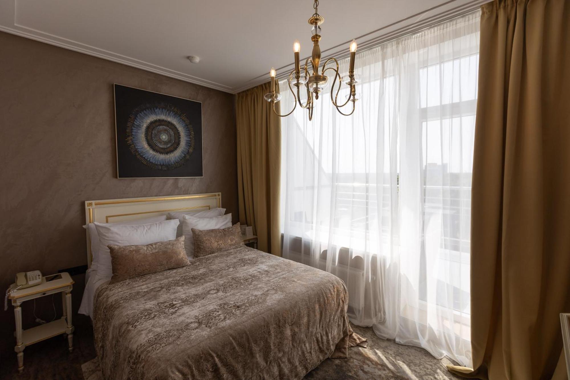 Baltic & Hotell 5*