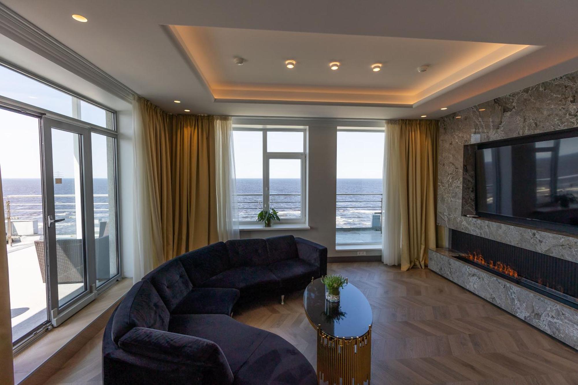 Baltic & Hotel