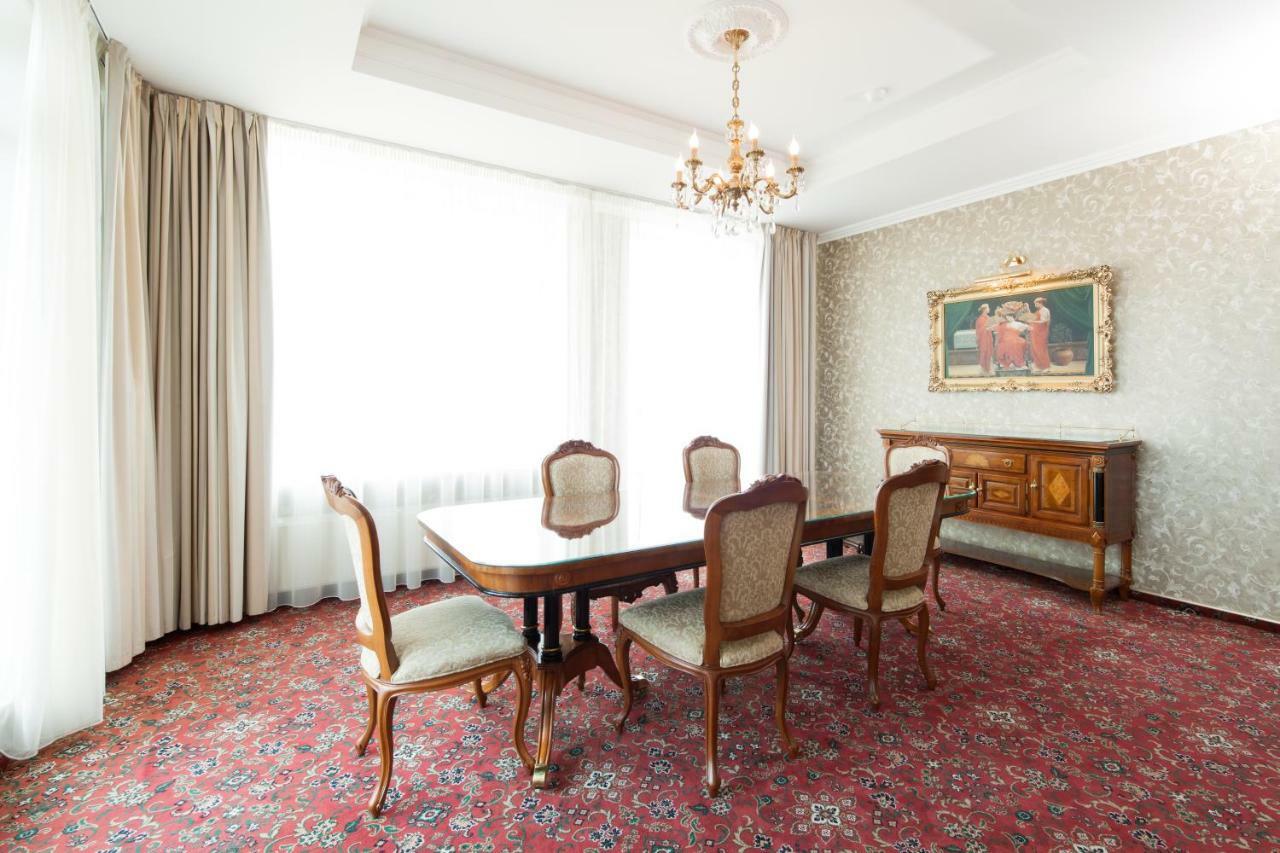 Baltic & Hotell 5*